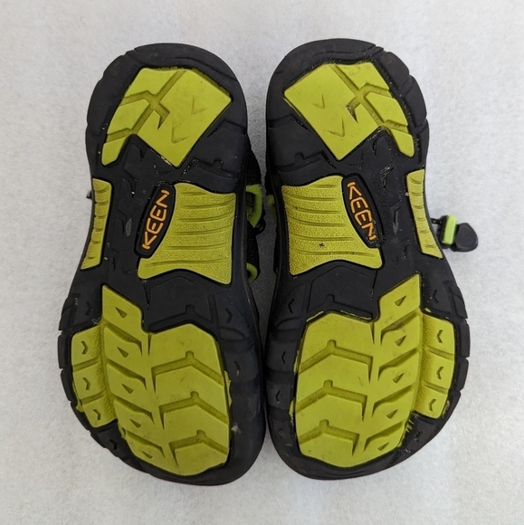 KEEN black and green kids sandals boys size 2 - Picture 8 of 9